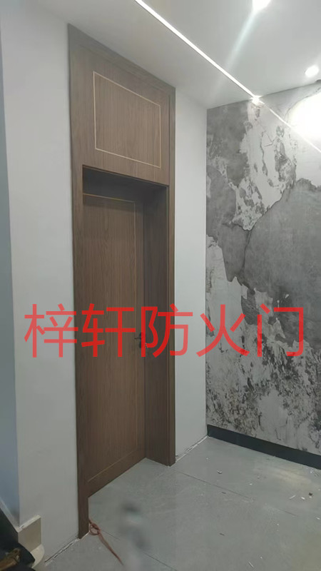木質(zhì)套裝防火門1.jpg